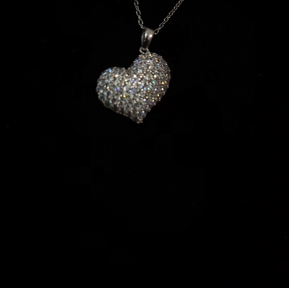 Dk 925 sterling heart with beautiful czs - Picture 3 of 15